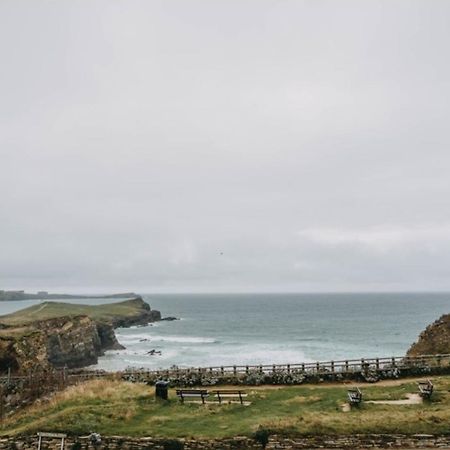 Sunset Waves Sea View Apartment Featuring Panoramic Views & Parking Newquay  Exterior photo